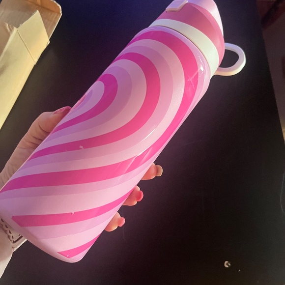 Pink Heart Patterned Water Bottle - Picture 8 of 10